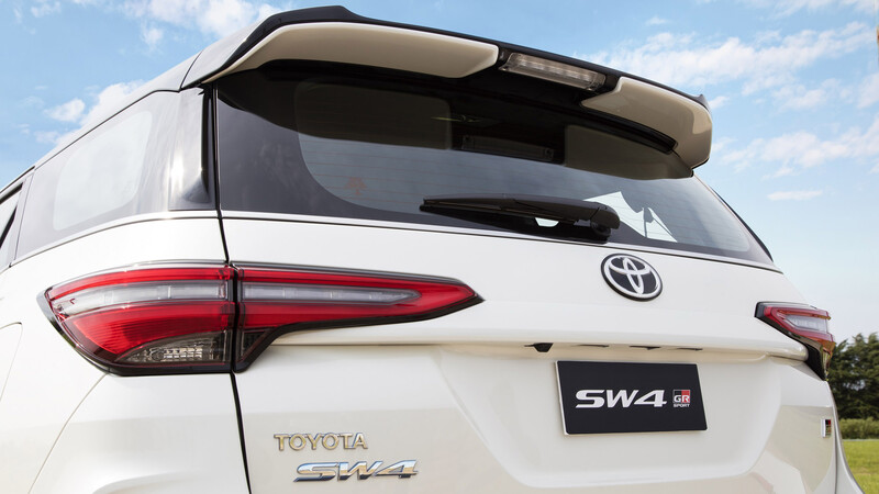 Toyota Fortuner GR-S