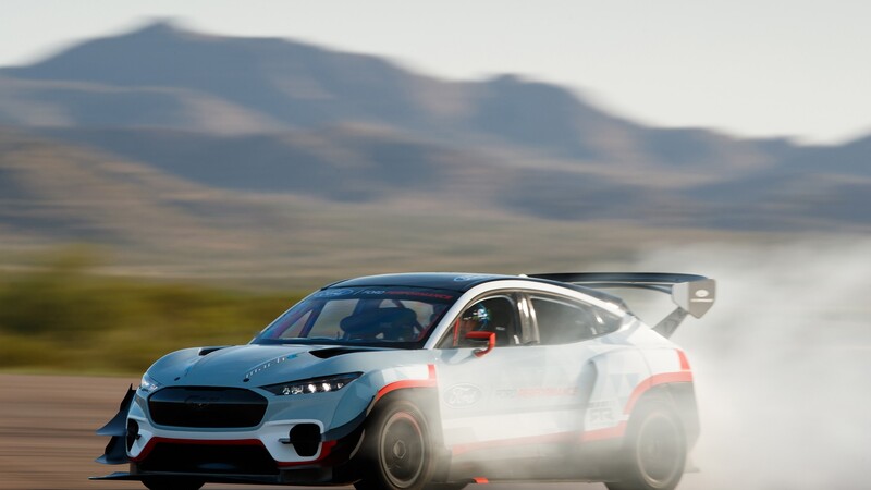 Ford Mustang Mach-E 1400