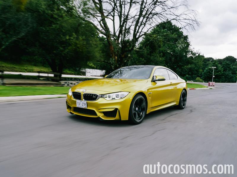 BMW M4 coupé 2015