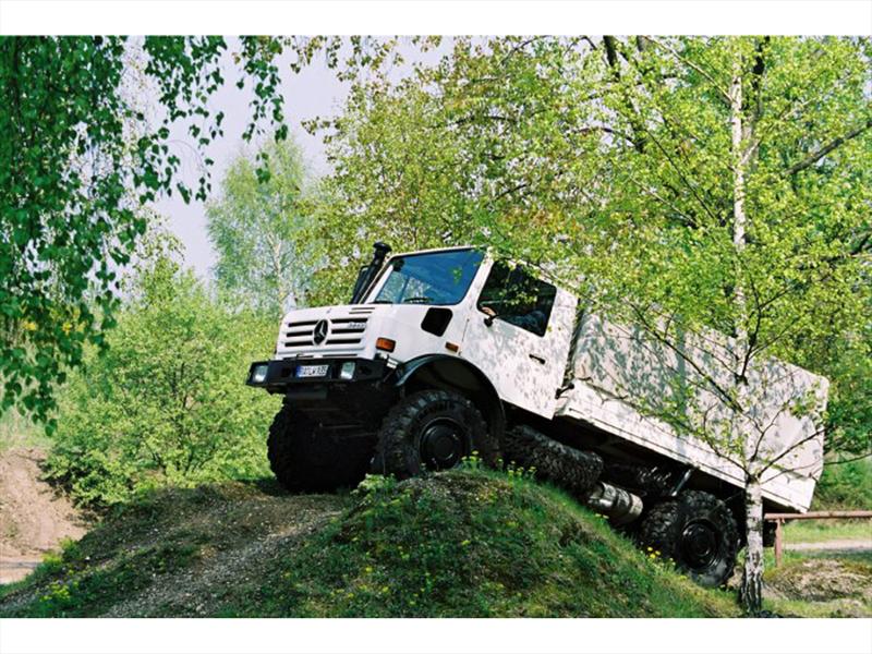 Mercedes-Benz Unimog