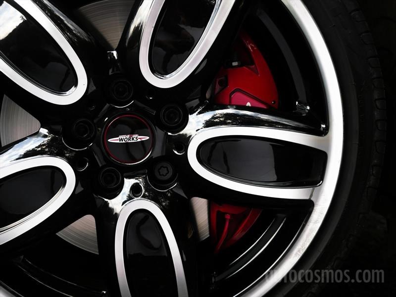 MINI John Cooper Works Convertible 2017