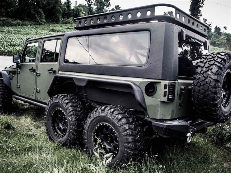 Jeep Wrangler 6X6 Tomahawk