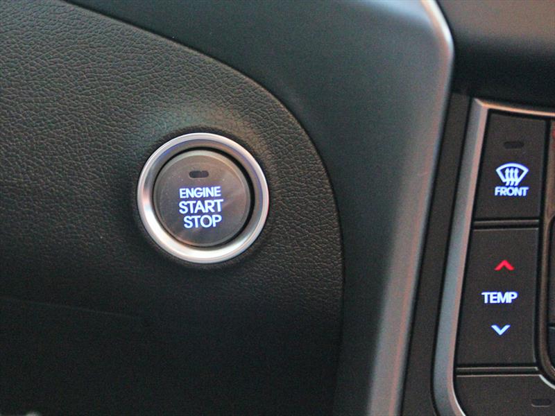 Hyundai New Elantra 2014. Lanzamiento en Chile