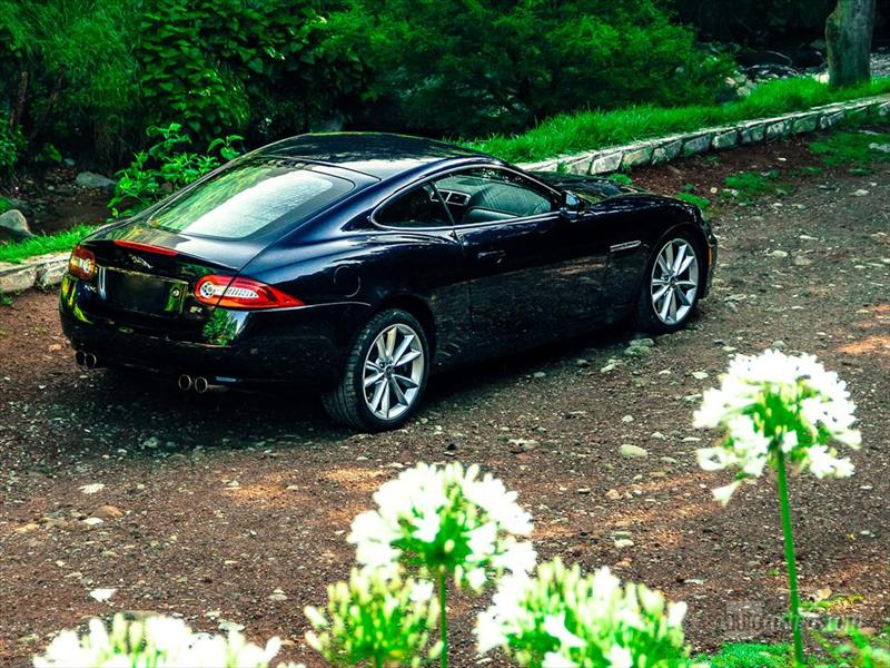 Jaguar XK-R 2012 a prueba