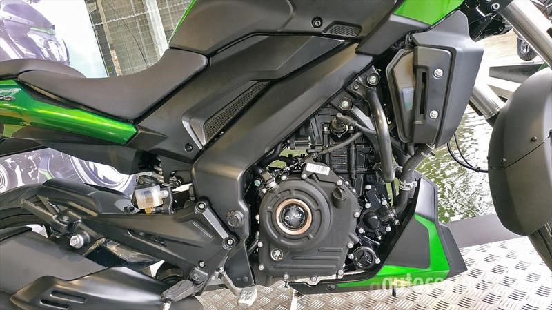 Nueva Bajaj Dominar D400