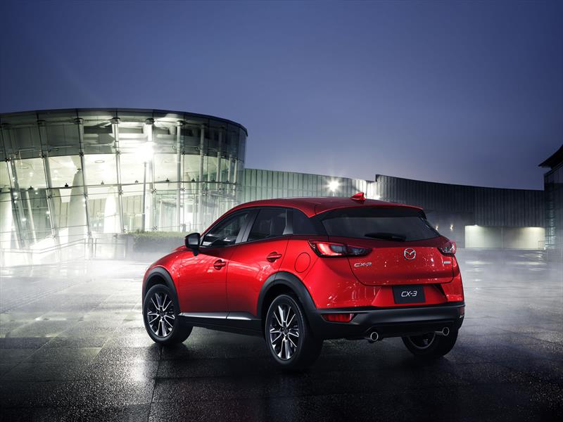 Mazda CX-3 2016 se presenta