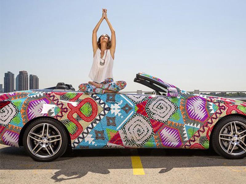 Mara Hoffman viste al Mercedes-Benz Clase E 2014