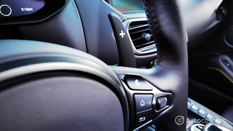 Aston Martin Vantage Roadster a prueba