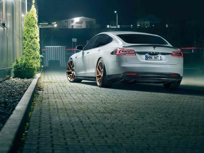Tesla Model S por Novitec
