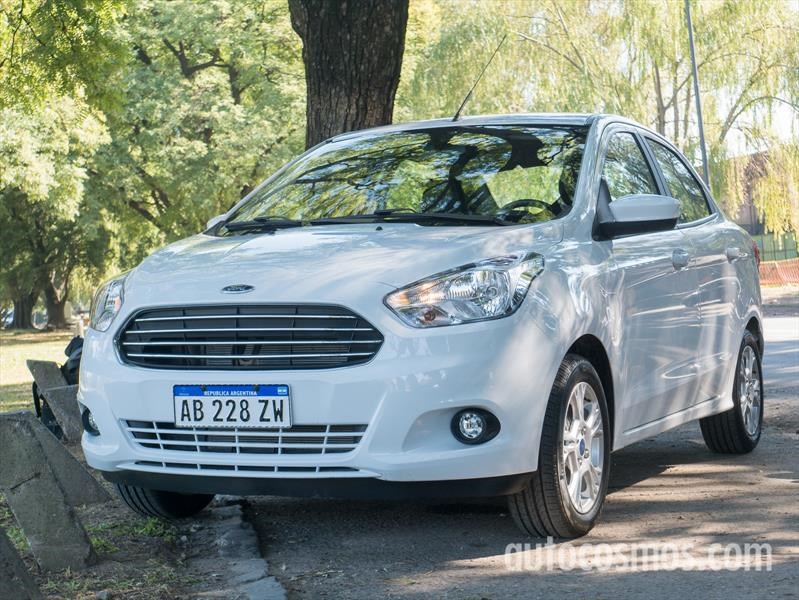 Ford Ka+ (sedán) a prueba