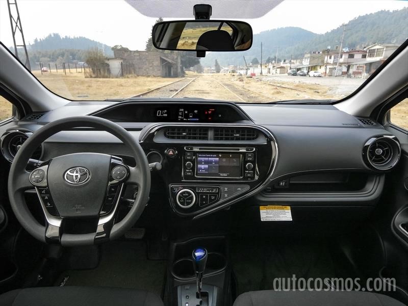 Toyota Prius C 2018