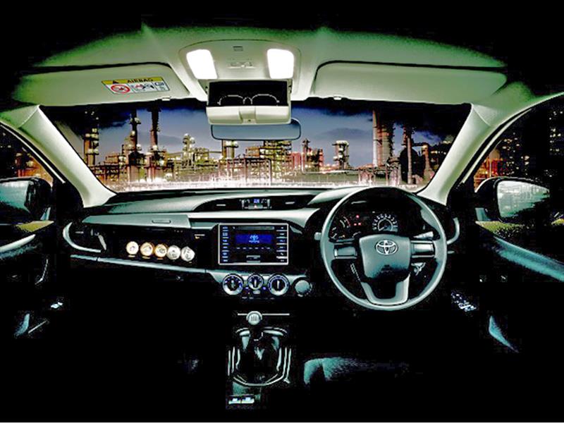 Nueva Toyota Hilux Revo 2016