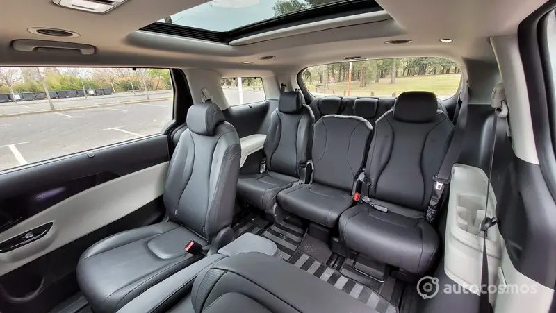 Test drive KIA Carnival 2023
