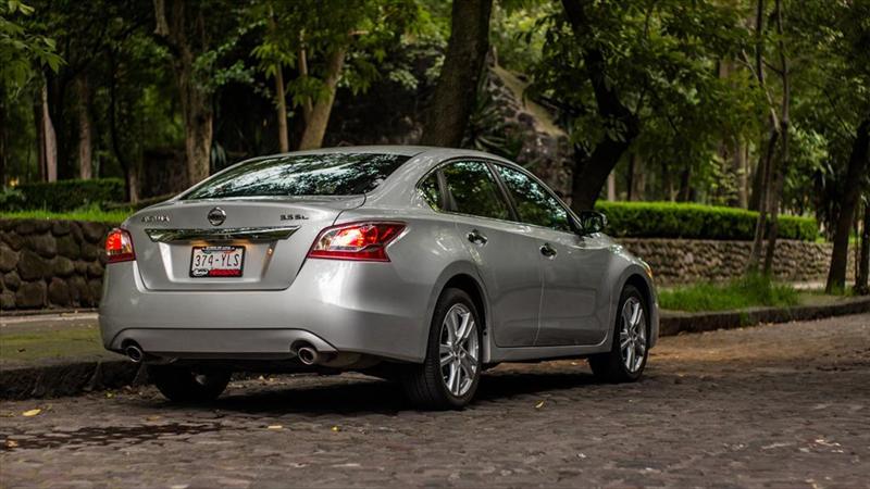 Nissan Altima Exclusive 2013