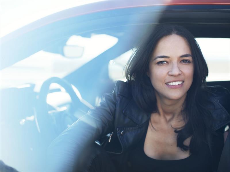 Michelle Rodríguez y Jaguar