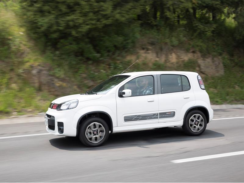 FIAT Uno Sporting 2016