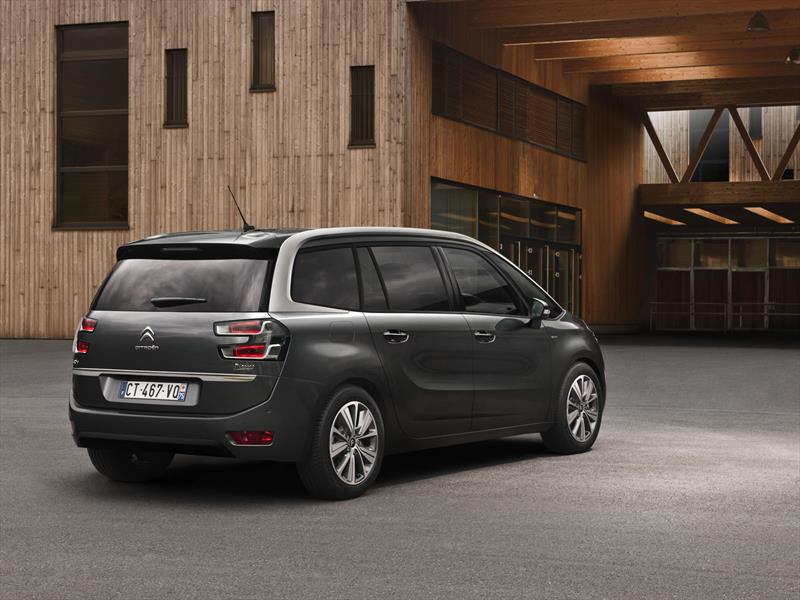 Citroën C4 Picasso, cerca de Argentina