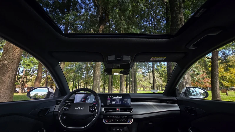 Test Drive Kia K3 Sedán