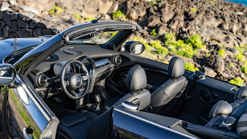 MINI Cooper SE Cabrio