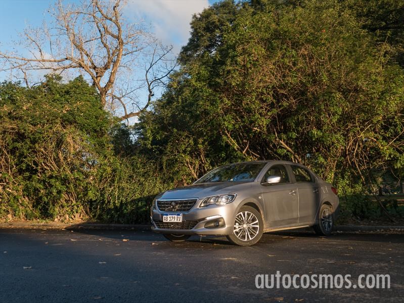 Peugeot 301 AT a prueba