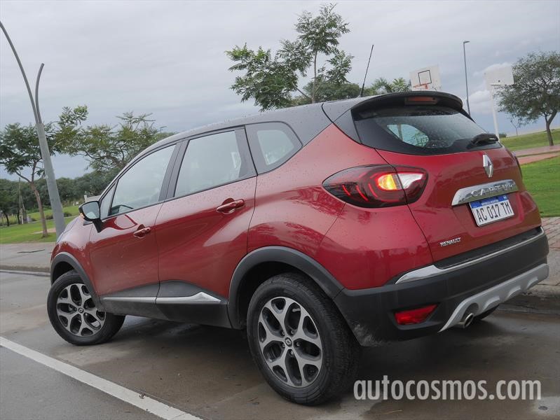 Renault Captur 1.6L Manual vs Automática