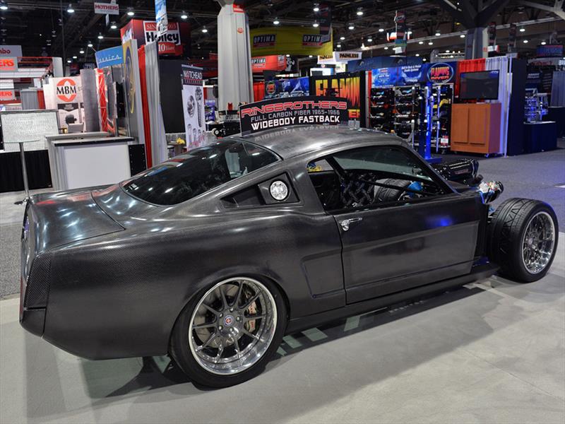 Ford Mustang 1965 por Ringbrothers