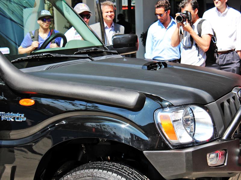 Mahindra Pik Up Limited by Chaleco López