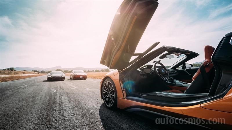 Tesla Model 3 vs BMW i8 Roadster vs Acura NSX