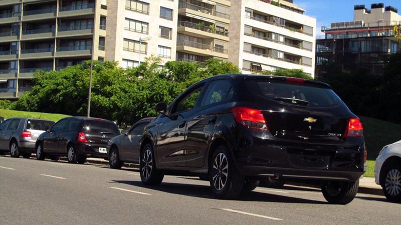Lanzamiento Chevrolet Onix y Prisma en Argetnina
