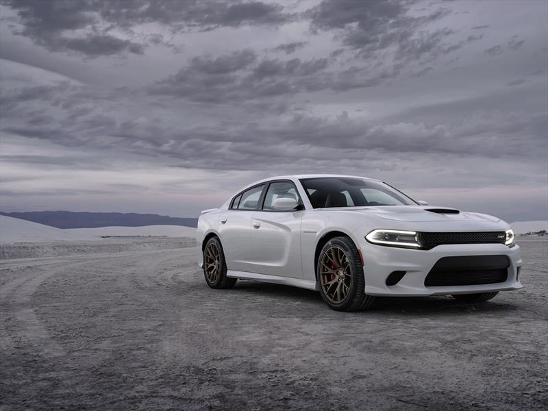 Dodge Charger SRT Hellcat 2015