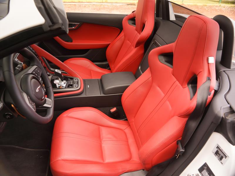 Jaguar F-Type 2014