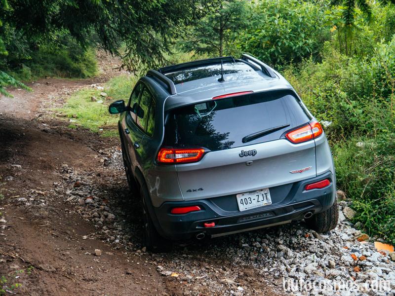 Jeep Cherokee Trailhawk 2015