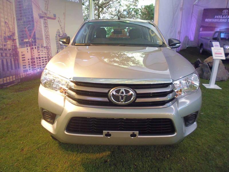 Toyota Hilux 2016