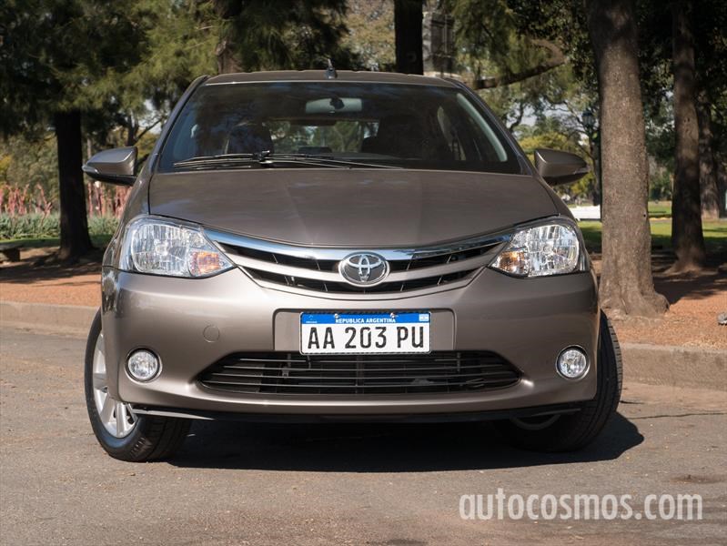Toyota Etios Automático a prueba