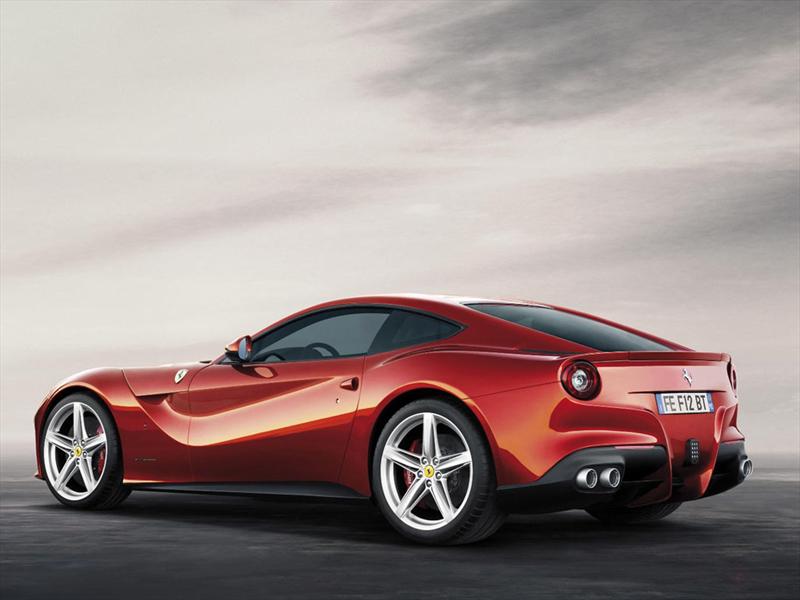 Ferrari F12berlinetta se presenta