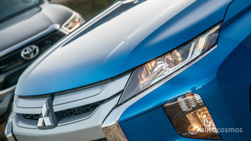 Mitsubishi L200 2021 VS Toyota Hulix 2021