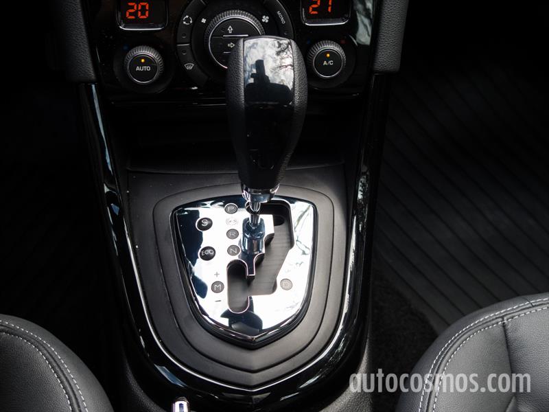 Peugeot 408 THP a prueba