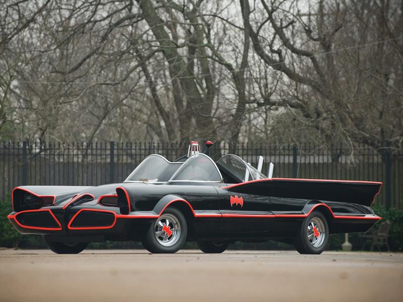 Se subastó el Batimóvil