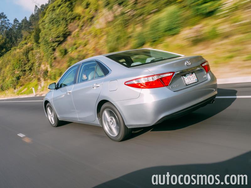 Toyota Camry 2015