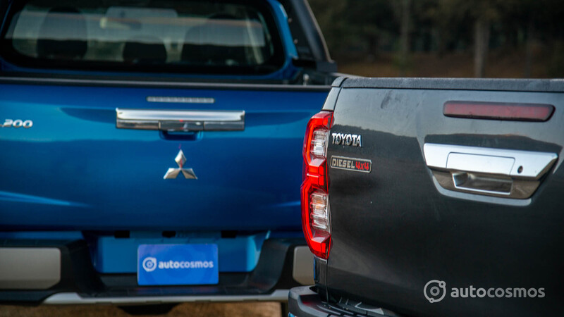 Mitsubishi L200 2021 VS Toyota Hulix 2021