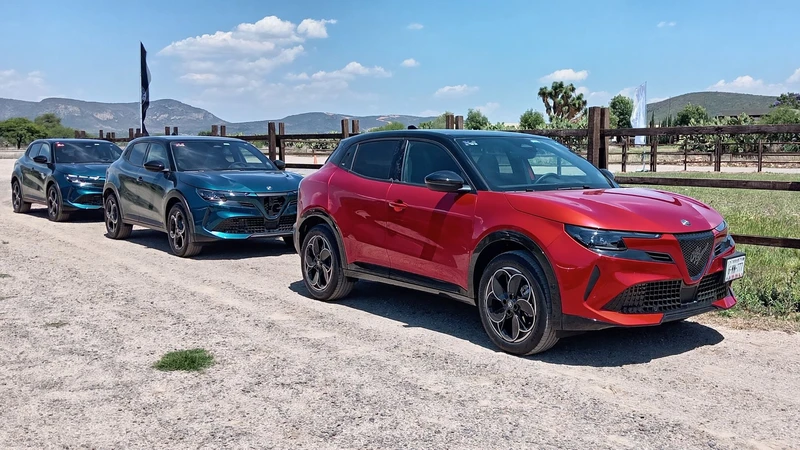 Alfa Romeo Juior 2026, primer manejo en México