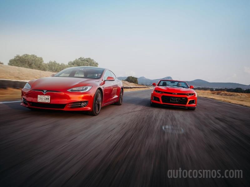 Tesla Model S P100D VS Chevrolet Camaro ZL1 Conv