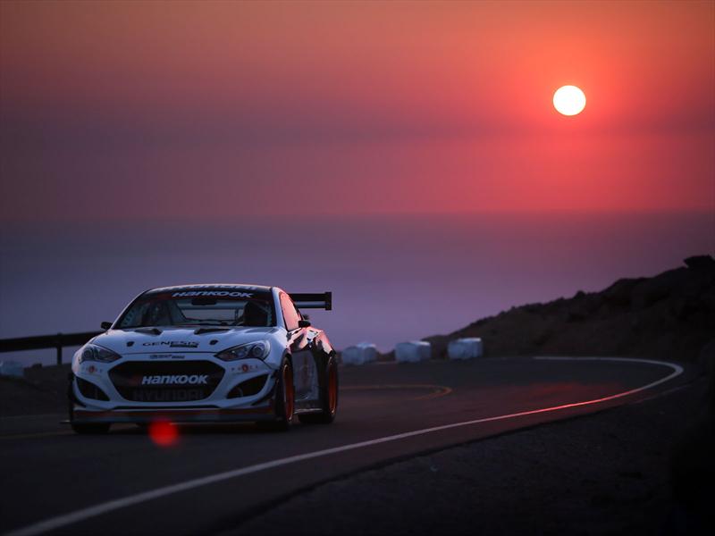 Hyundai Genesis Coupé en Pikes Peak 2012