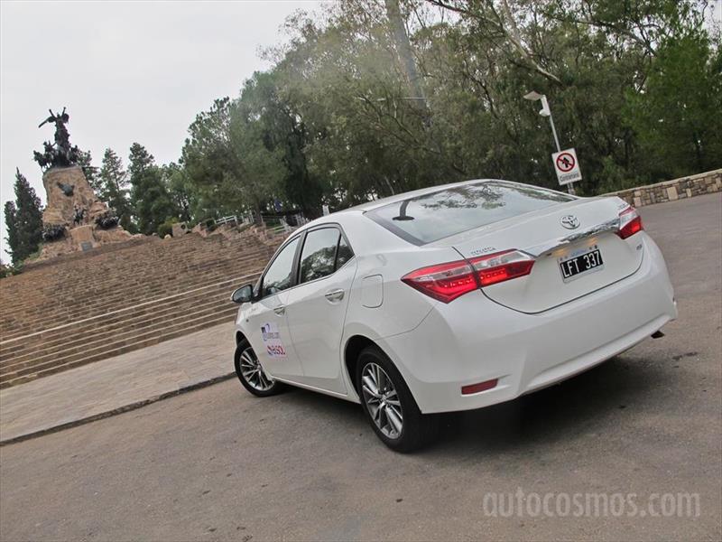 Prueba al Toyota Corolla en Mendoza
