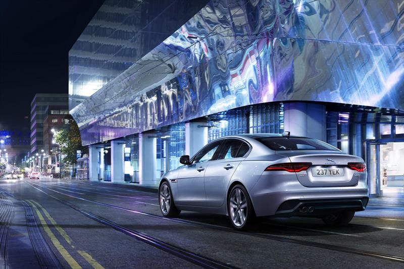 Jaguar XE 2020