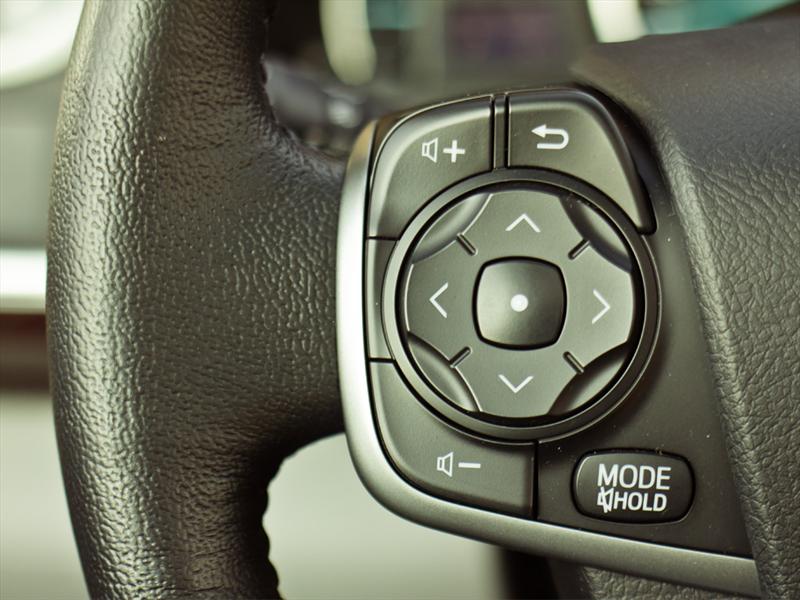 Toyota Camry V6 2012 prueba