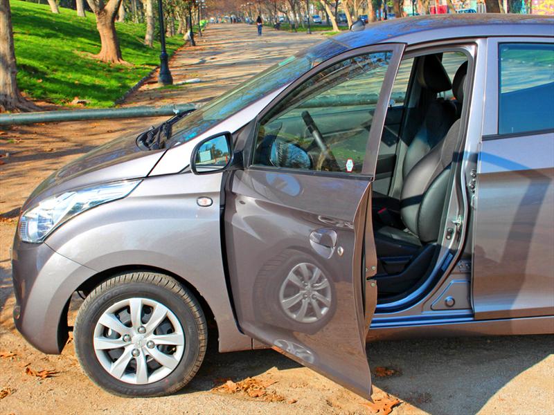 Hyundai EON 0,8L GLS Prueba de manejo