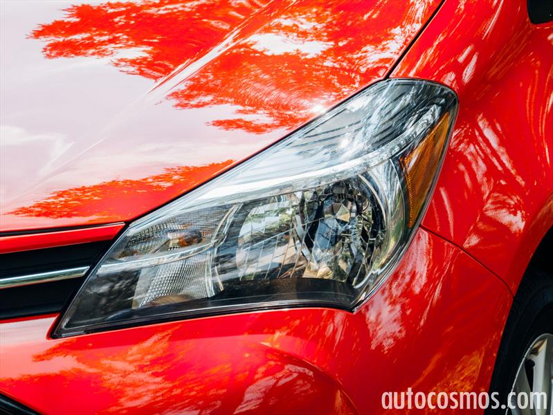 Toyota Yaris Hatchback 2015