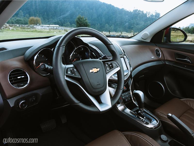 Chevrolet Cruze LTZ Turbo 2014