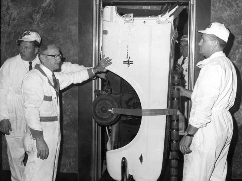 Un Mustang en el Empire State en NY